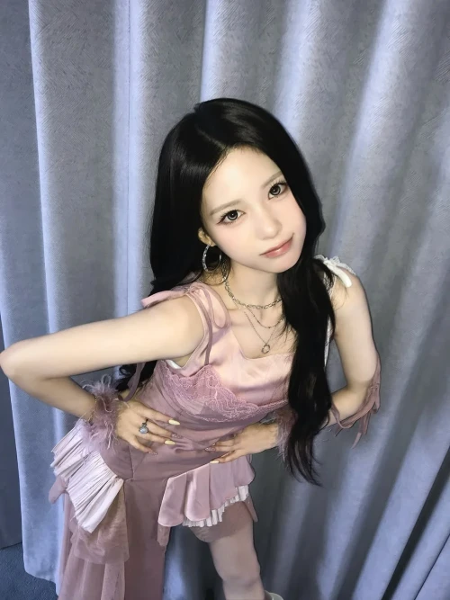260520-rescene-instagram-update-with-zena--v0-s1xod4kxrd2h1.webp