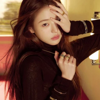 260520-wonyoung-esquire-korea-x-bvlgari-june-2026-issue-v0-2ixvoh2z0a2h1