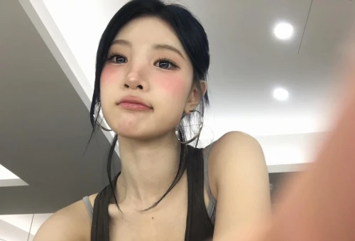 260521-juun-weverse-update-v0-7vv1oc4qre2h1.webp