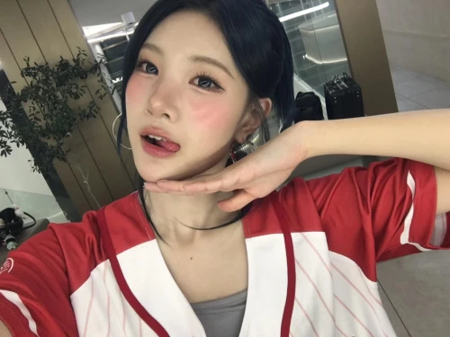 260521-juun-weverse-update-v0-oj5y4d4qre2h1.webp