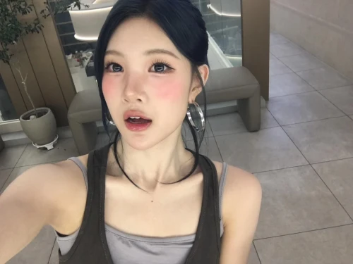 260521-juun-weverse-update-v0-u04jtc4qre2h1.webp