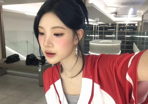 260521-juun-weverse-update-v0-y0fxtl4qre2h1.webp