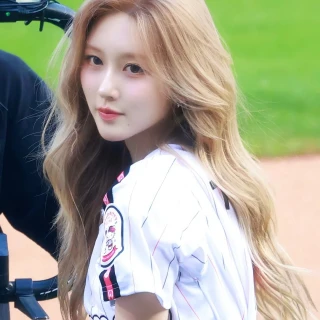 250527-gaeul-v0-czjci5vp5g2h1