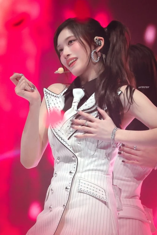 251220-leeseo-v0-mkdg1rcy7h2h1.webp