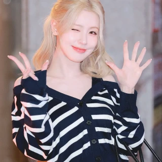 260502-miyeon-v0-d1czhwy1mp2h1