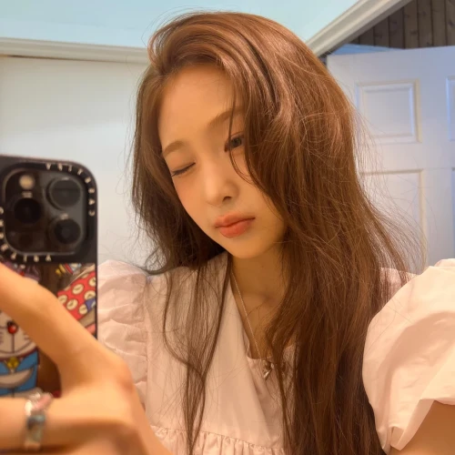260521-beni-weverse-update-v0-9kmpsgd3oj2h1.webp