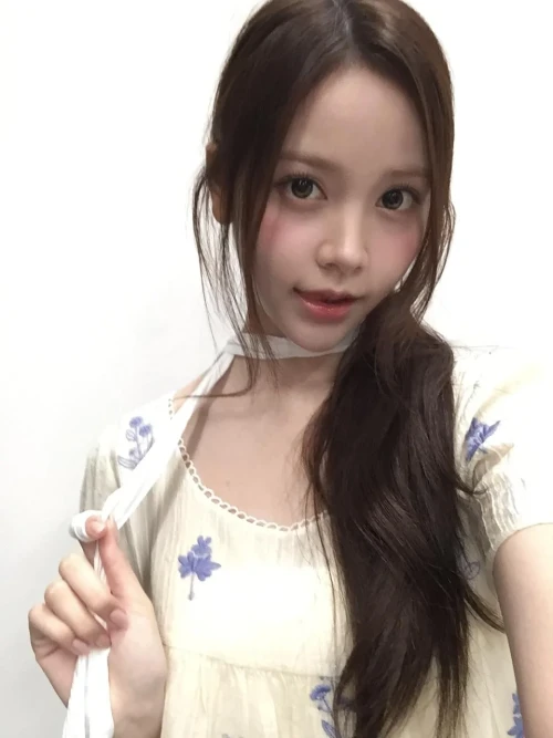 260521-carmen-weverse-update-v0-unf0tolzoh2h1.webp