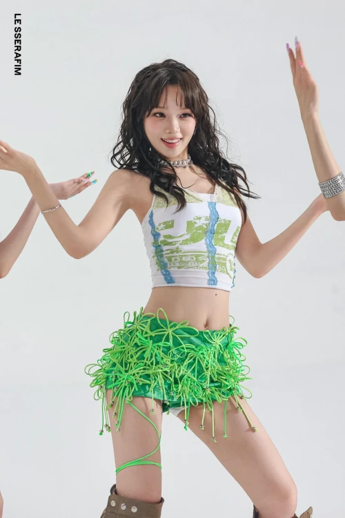 260522-le-sserafim-boompala-mv-photo-sketch-chaewon-v0-k597vl8afo2h1.webp