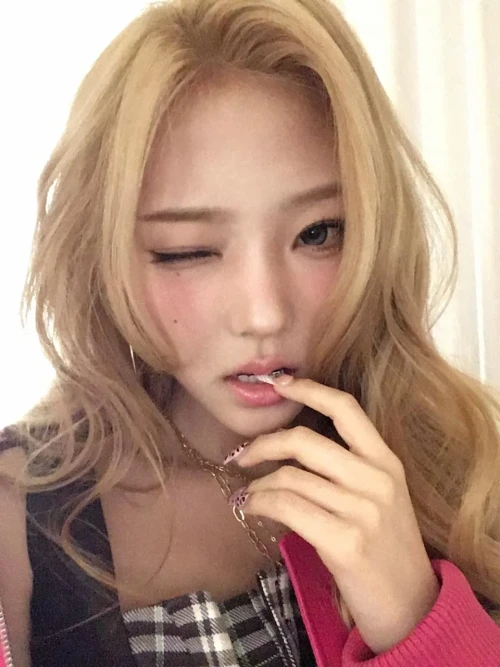 260522-stella-weverse-update-v0-d6ssci26mp2h1.webp