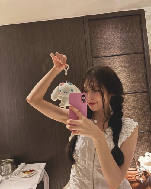 250224-arin-v0-9bo9p6qkvy2h1.webp