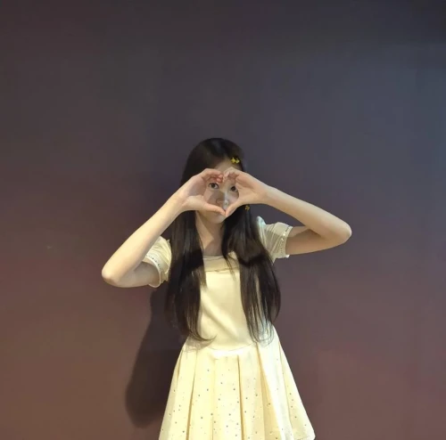 250530-carmen-instagram-v0-5qusqbq9ar2h1.webp
