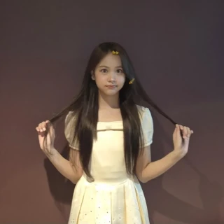 250530-carmen-instagram-v0-fbpgn3h9ar2h1