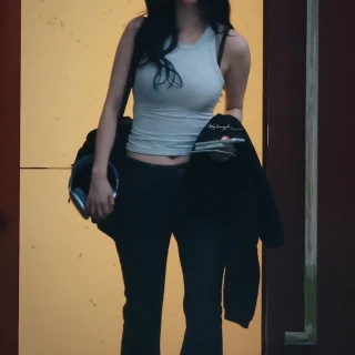 250928-karina-v0-lblyqasutk2h1
