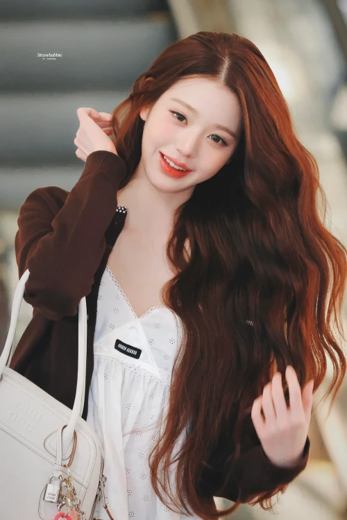 260513-wonyoung-v0-9wfp7nudlx2h1.webp