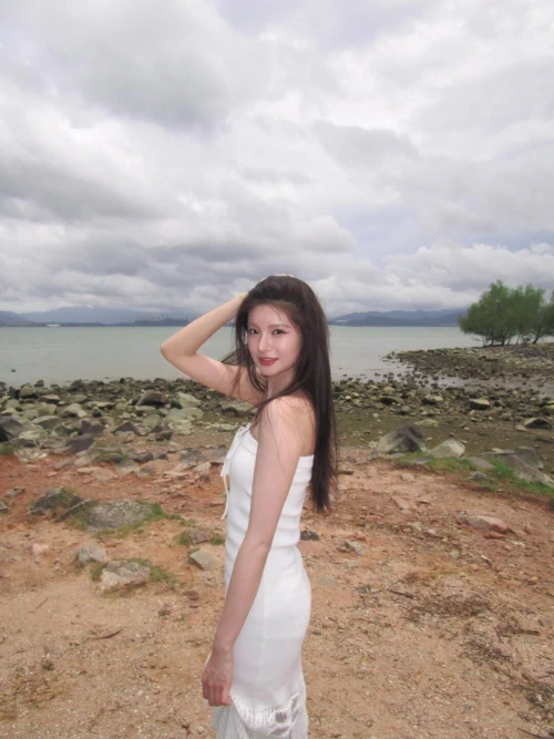 260517-yiren-v0-h2htqwbq1x2h1.webp