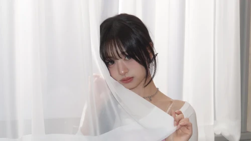 260522-ahyeon-weverse-update-v0-d524zkzyap2h1.webp