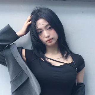 260522-ahyeon-weverse-update-v0-grq3skzyap2h1