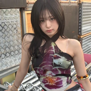 260522-ahyeon-weverse-update-v0-kvb4xmzyap2h1