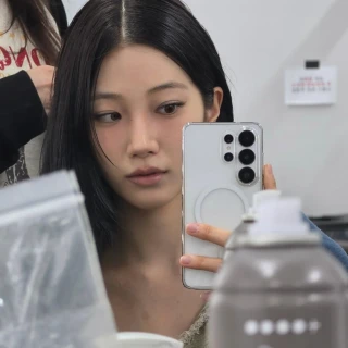 260522-kazuha-instagram-update-v0-2vpefap8pp2h1