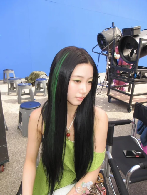 260522-kazuha-instagram-update-v0-lwin6ap8pp2h1.webp