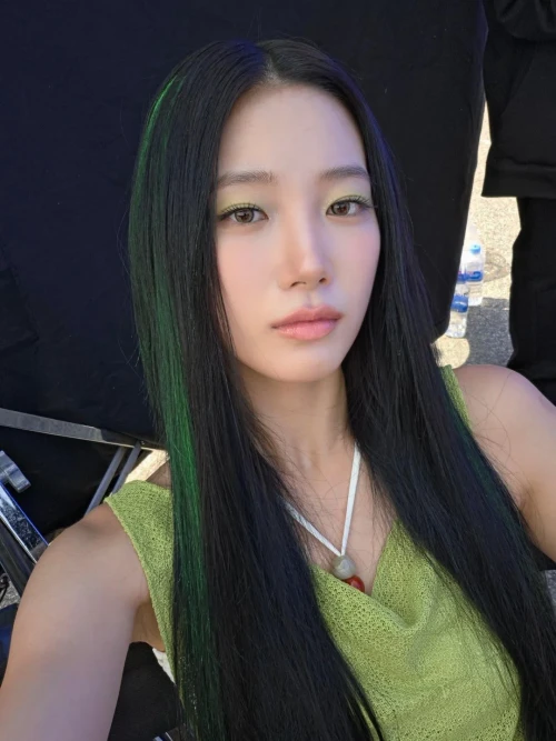 260522-kazuha-instagram-update-v0-yldz0ap8pp2h1.webp