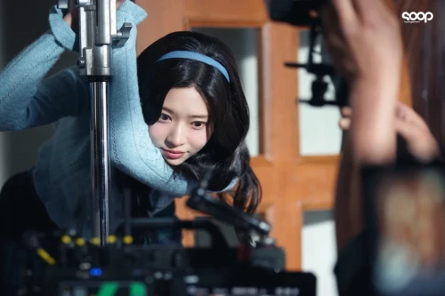 260522-management-soop-berriz-update-with-kim-minju-v0-hzx3rtqefn2h1.webp