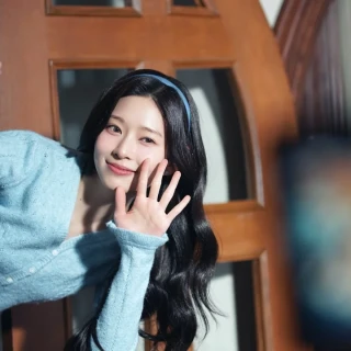 260522-management-soop-berriz-update-with-kim-minju-v0-npp7ocvefn2h1