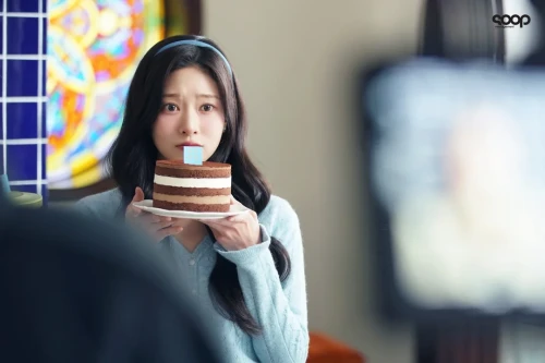260522-management-soop-berriz-update-with-kim-minju-v0-zwpmle1efn2h1.webp