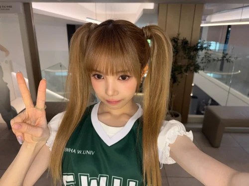 260522-mia-weverse-update-v0-tsxupt9cmv2h1.webp