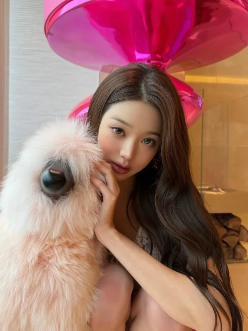 260522-wonyoung-instagram-update-v0-vtvjxvfiim2h1.webp