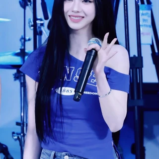 260523-karina-2026-yonsei-university-akaraka-festival-v0-dq7rqeq4203h1