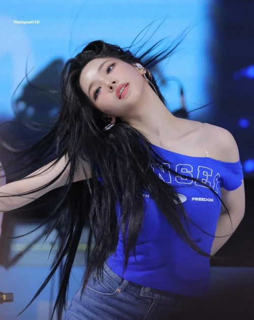 260523-karina-2026-yonsei-university-akaraka-festival-v0-z0tx1cq4203h1.webp