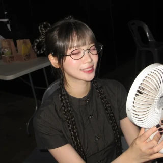 260523-kim-chaewon-instagram-update-v0-7uhmqm85fu2h1