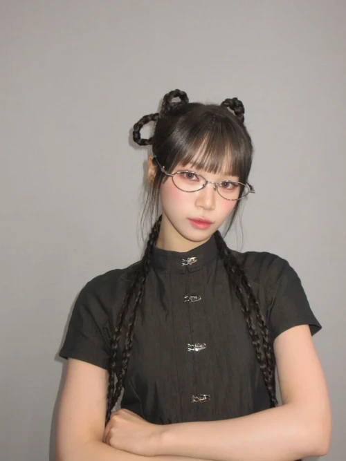 260523-kim-chaewon-instagram-update-v0-hrgyfo85fu2h1.webp