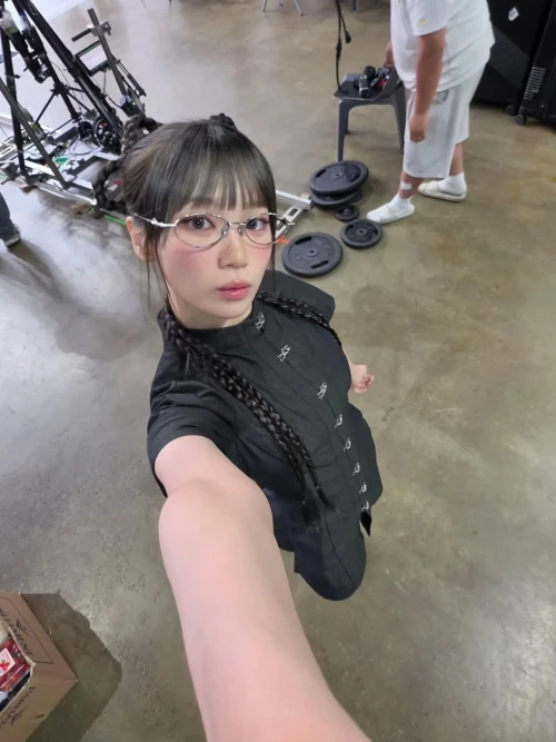 260523-kim-chaewon-instagram-update-v0-k78yun85fu2h1.webp