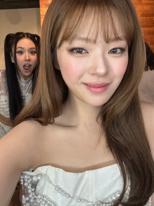 260524-jeongyeon-instagram-update-v0-3ob6pxgluy2h1.webp