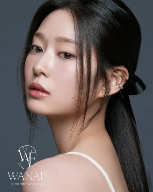 260524-wanaf-x-update-with-kim-minju-v0-bamkgxoxc03h1.webp