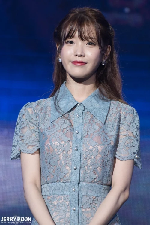 160827-iu-good-day-in-shenzhen-by-jerry-poon-v0-7agzldwjgq2h1.webp