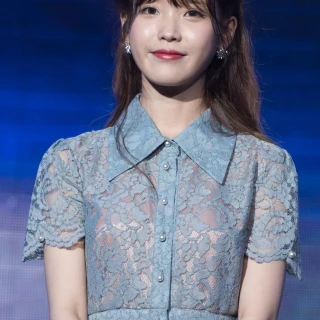 160827-iu-good-day-in-shenzhen-by-jerry-poon-v0-7agzldwjgq2h1