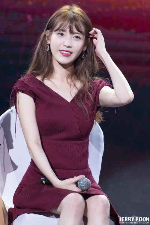 160827-iu-good-day-in-shenzhen-by-jerry-poon-v0-b0qqdo97hq2h1.webp