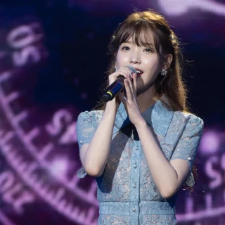 160827-iu-good-day-in-shenzhen-by-jerry-poon-v0-c1qqtoylgq2h1