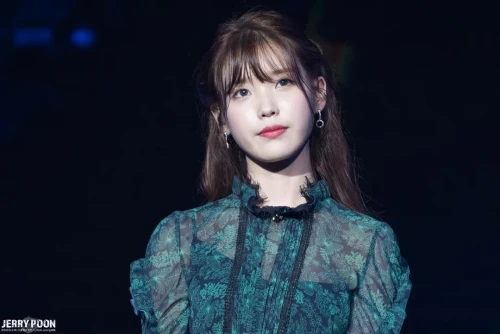 160827-iu-good-day-in-shenzhen-by-jerry-poon-v0-c3ahqjopgq2h1.webp