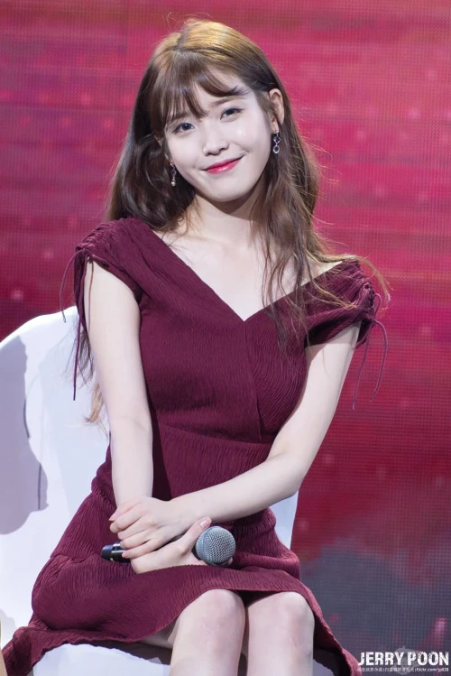 160827-iu-good-day-in-shenzhen-by-jerry-poon-v0-yo0yip97hq2h1.webp