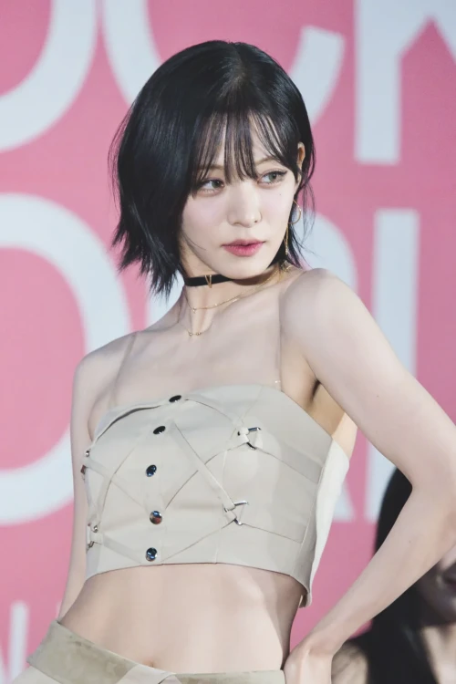 230616-lee-chaeyoung-v0-6smtw3fnf13h1.webp
