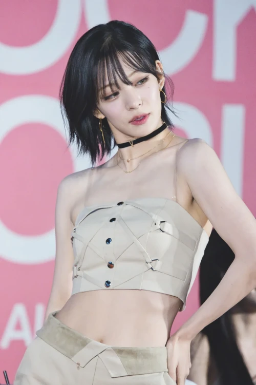 230616-lee-chaeyoung-v0-xjfq94fnf13h1.webp