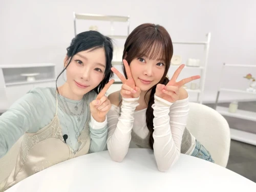 260501-taeyeon-eunchae-ig-update-v0-yteeo6wtjf2h1.webp