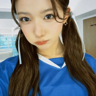 260521-kumi-weverse-update-v0-sxptraohro2h1