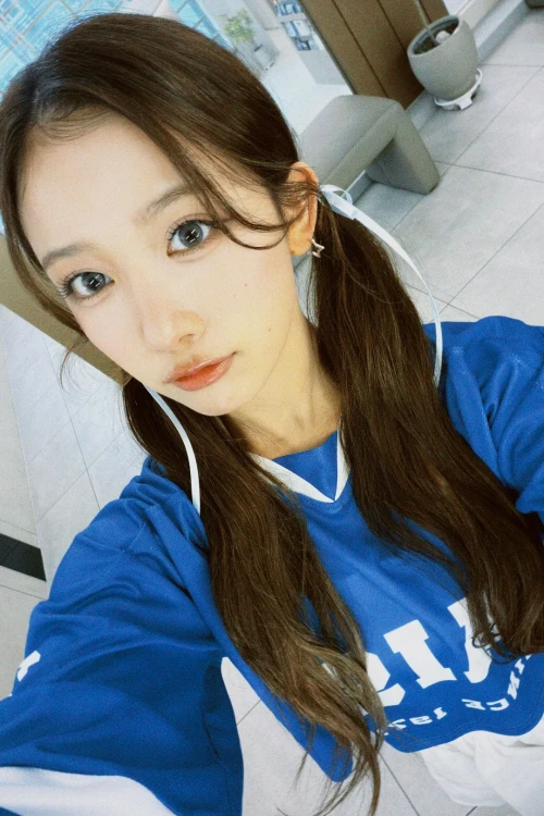 260521-kumi-weverse-update-v0-v2fyggxhro2h1.webp