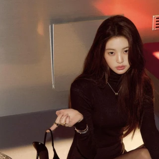 260521-wonyoung-esquire-korea-x-bvlgari-june-2026-issue-v0-gsw3dkxhi23h1