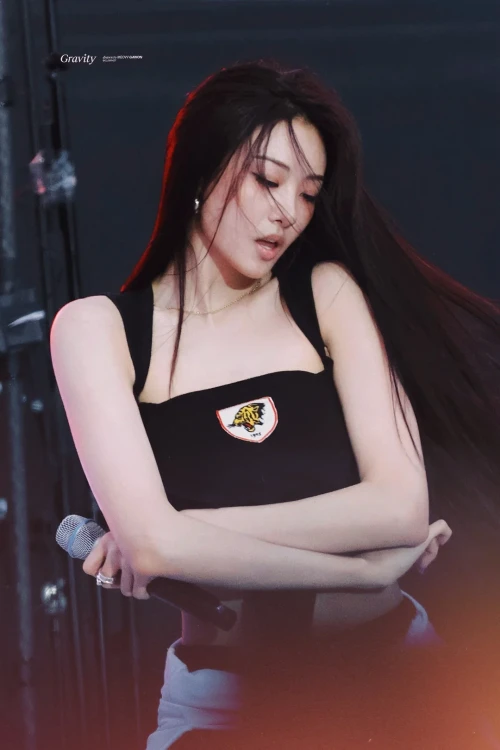 260522-gawon-meovv-2026-korea-university-ipselenti-festival-v0-k91dfe021z2h1.webp